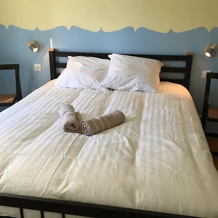 בית נופש Romantic House - Entrance To The Medieval Castle *